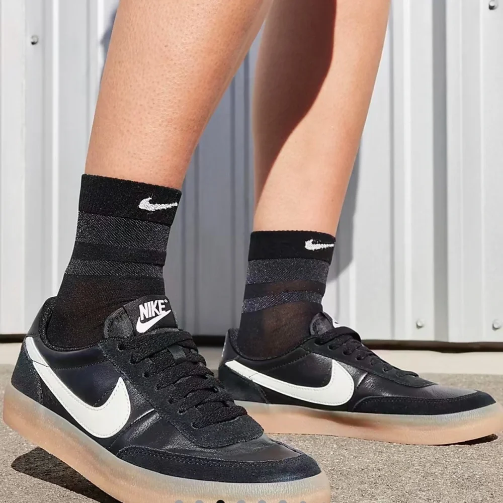 Nike WMNS Black Leather Sneakers with White Swoosh Nike Killshot 2
FZ5630-001 - Picture 6 of 16